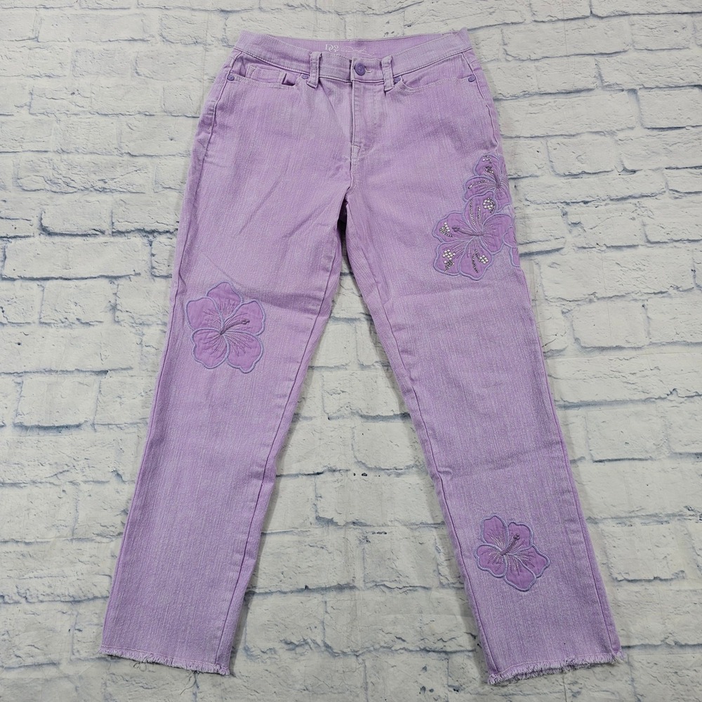 DG2 by Diane Gilman Jeans Women 8 Lavender Floral Embroidered Frayed Hem Slim
